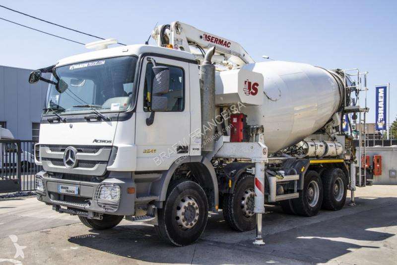 Camion Mercedes pompe a beton Actros 3241 8x4 Gazoil Euro 5 occasion